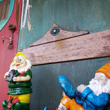 B&B Jardin Reveur La La Tete Dans Les Etoiles Gesves