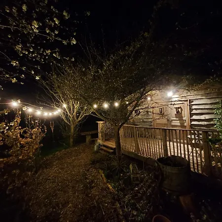 Jardin Reveur La La Tete Dans Les Etoiles B&B 3*