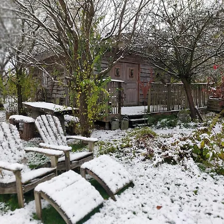 Jardin Rêveur La La Tête Dans Les étoiles Bed & Breakfast 3*