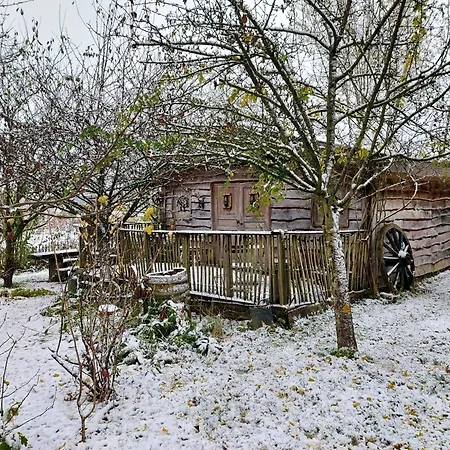 Jardin Rêveur La La Tête Dans Les étoiles Bed & Breakfast
