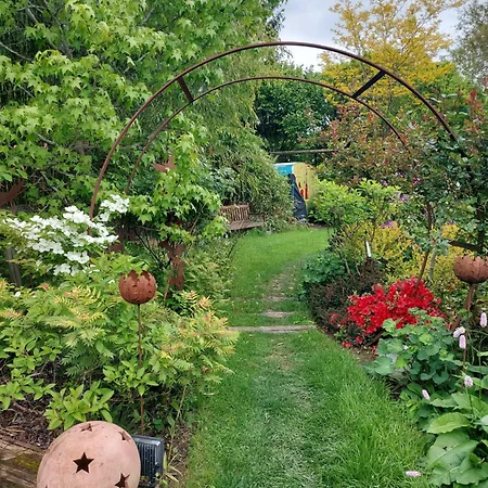 Jardin Reveur La La Tete Dans Les Etoiles Frühstückspension 3*